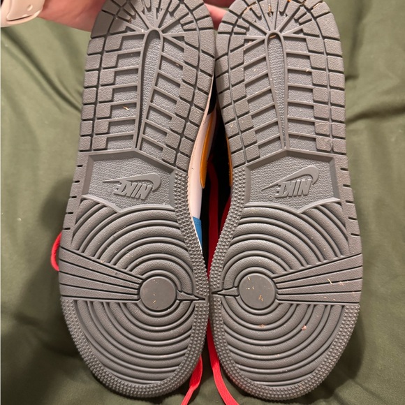 Nike Air Jordan Mid Shoes 7Y/8.5W - Picture 6 of 6